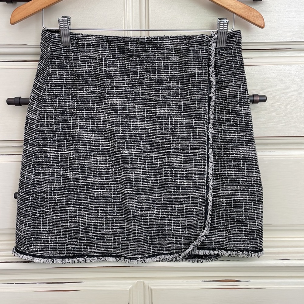 Max studio skirt, size medium